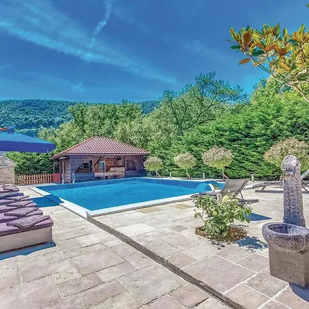 Сasa de vacaciones Luxurious In