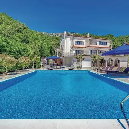 In With Sauna Nyaraló Bribir