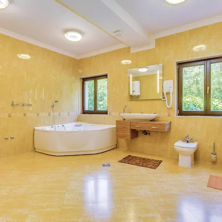 Dom wakacyjny In With Sauna Bribir (Primorje-Gorski Kotar)