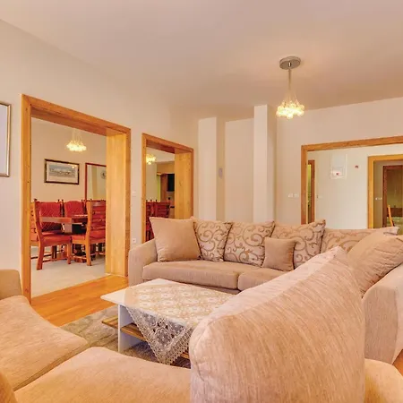 In With Sauna Dom wakacyjny Bribir (Primorje-Gorski Kotar)