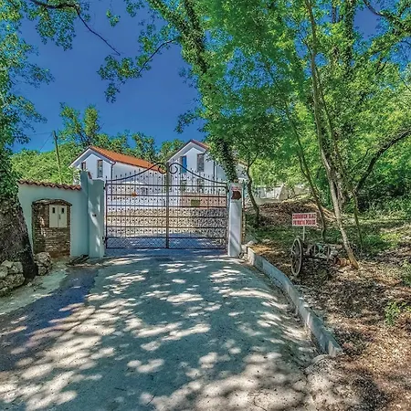 In With Sauna * Bribir (Primorje-Gorski Kotar)