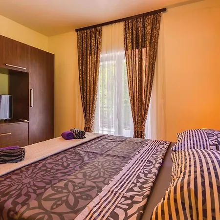 In With Sauna Dom wakacyjny Bribir (Primorje-Gorski Kotar)