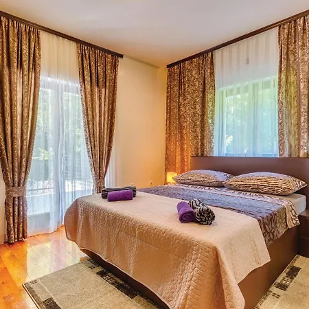 In With Sauna Dom wakacyjny Bribir (Primorje-Gorski Kotar)