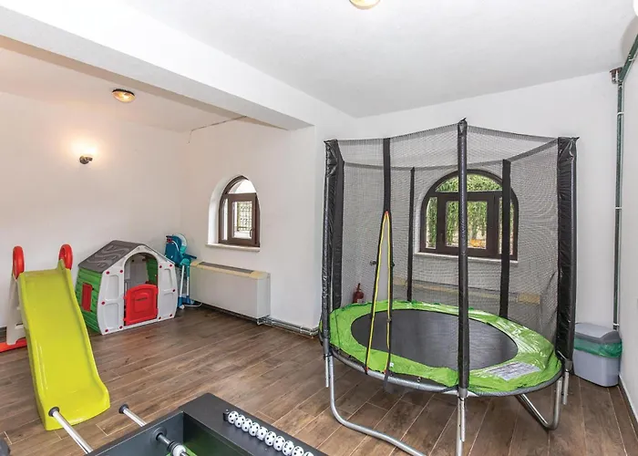 Nice Home In Bribir With Sauna Holiday home *