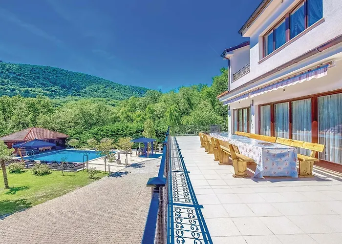 Сasa de vacaciones In With Sauna